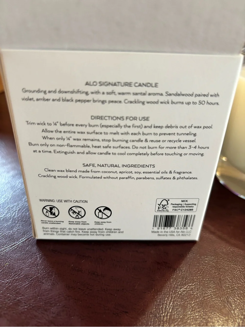 NEW Alo Yoga Signature Candle 8oz Santal Scent Crackling Wood Wick